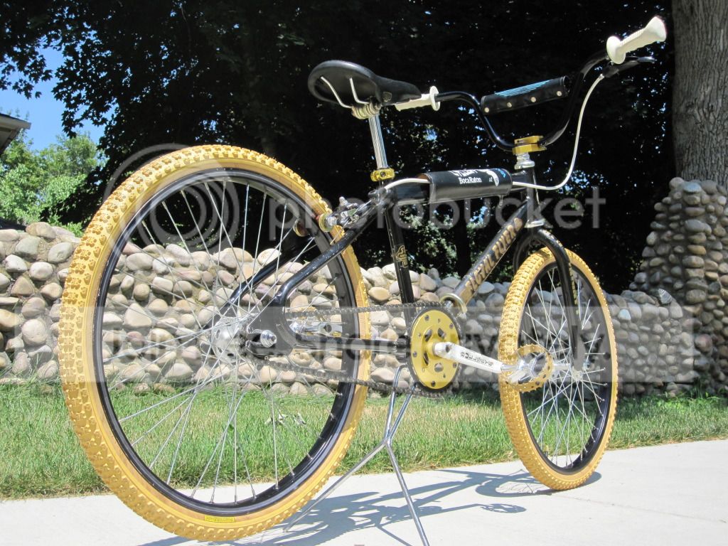 black and gold bmx bike