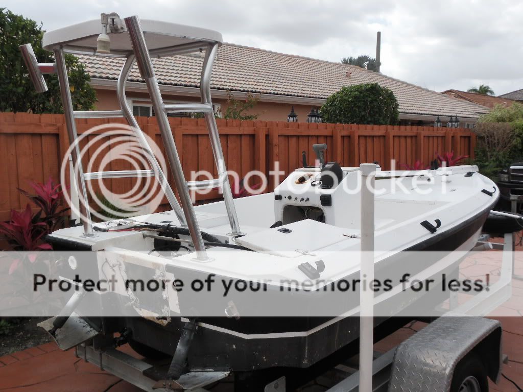 13'8 HOOG PROJECT FLATS BOAT W/ ALUMINUM TRAILER 1700